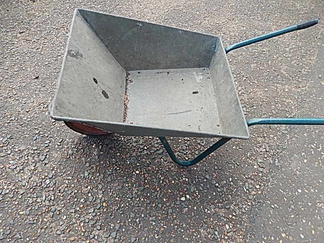 Vintage Galvanised Wheel Barrow - Image 3 of 4