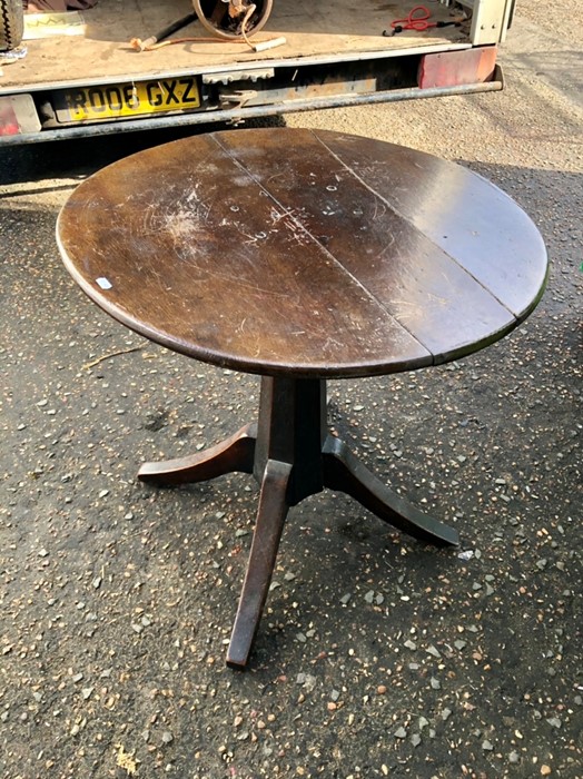 Georgian pedestal oak table ( originally tilt top )