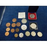 1 x boxed silver jubilee coin, 1952 commemorative 5 shilling coin, x2 Charles and Diana