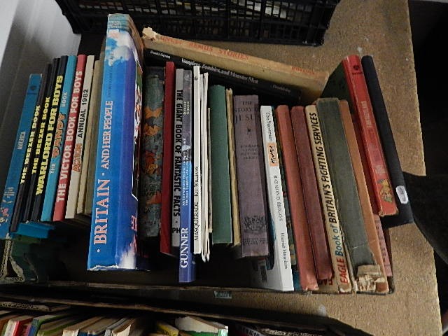 2 boxes of books - Image 2 of 2