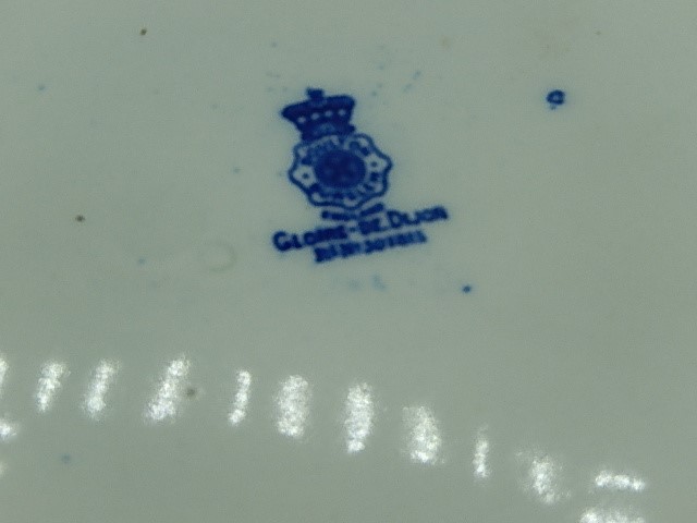 Antique Doulton Burslem Flow Blue "Glorie de Dijon" Wash Stand Basin c1891-1902 ( chip on - Image 5 of 5