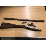 Antique flintlock rifle for restoration