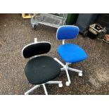 2 swivel chairs