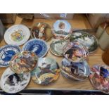 13 picture plates including Wedgewood