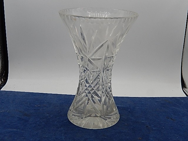 cut glass vase 23cm