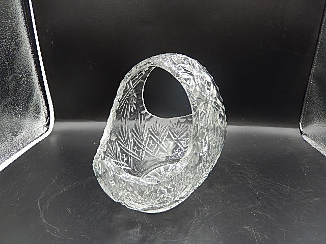 Cut glass basket- new approx 20cm tall - Image 2 of 2