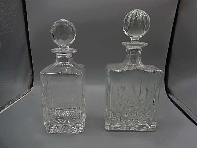 2 decanters