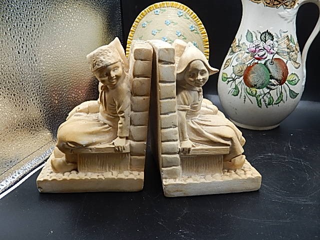 2 sets of bookends, 2 china jugs, 2 polycrol advert figures and blue and white jug and handled dish - Image 4 of 6