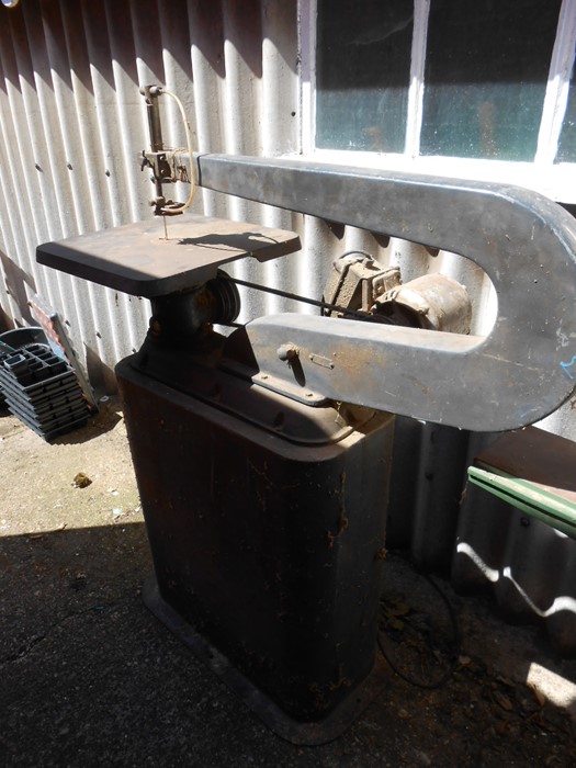 Vintage Scroll Saw ( removed from deceased estate , mains lead cut off at motor, will need