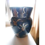Wedgwood vase, marked 3986 on base, 18cm