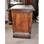 Early Victorian mahogany cupboard 68 x 53 x 75 cm