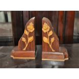Pair of treen bookends, 15cm tall