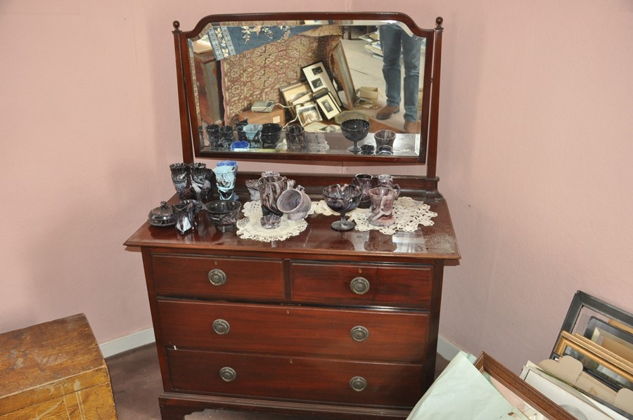Victorian dressing table, 2 short over 2 long 114 x 56 x 80 cm excl mirror