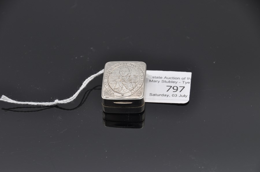 Rare and historically significant English sterling silver vinaigrette, Birmingham 1805 (h), maker - Image 6 of 9