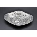 Decorative silver bonbon dish hammered scene depicting pub life, continental silver marks to front