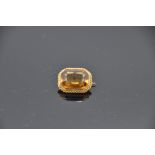 Citrine set in 18ct gold brooch 2.5 x 2 cm