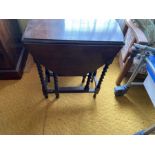 Oak barley twist gate leg table 60 x 30x72cm closed, 60cm extended