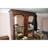 Maple & Co 2 door mahogany wardrobe with 2 drawers below 163 x 212 x 50 cm