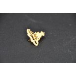 9ct Gold Royal Artillery sweetheart brooch 2.5 grams