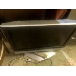 Panasonic 26 " TV with remote ( house clearance )