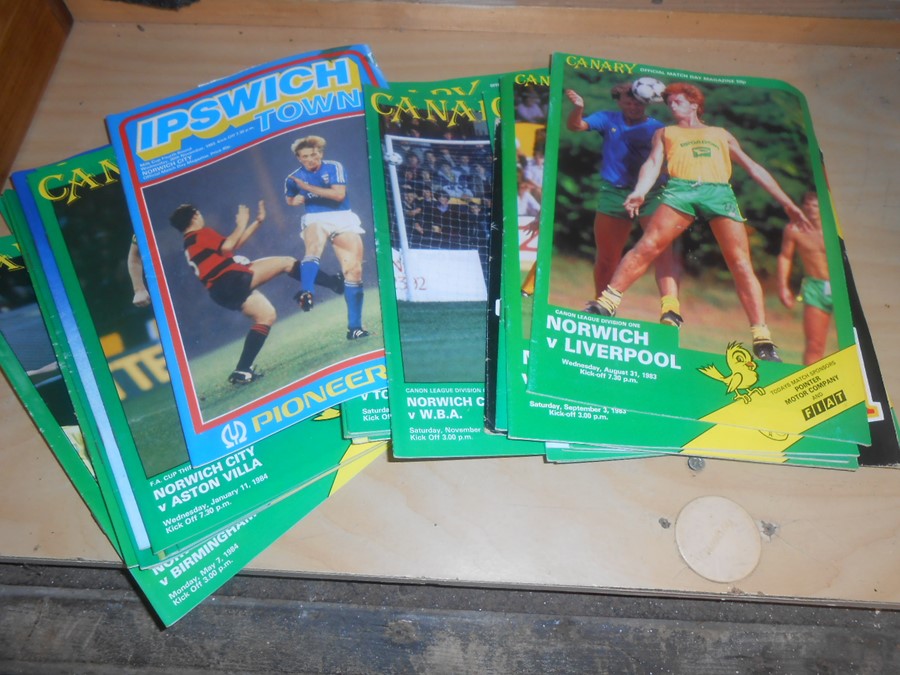 Norwich City Canary Magazine approx 1980 to 1990 ( unchecked if every issue ) - Image 13 of 18