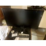 Samsung 24 " TV with remote ( house clearance )