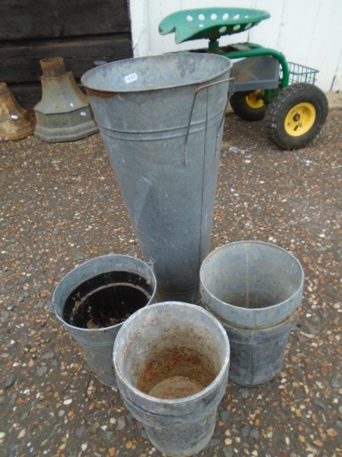 Post spade, galvanised pots, wooden trug and pots