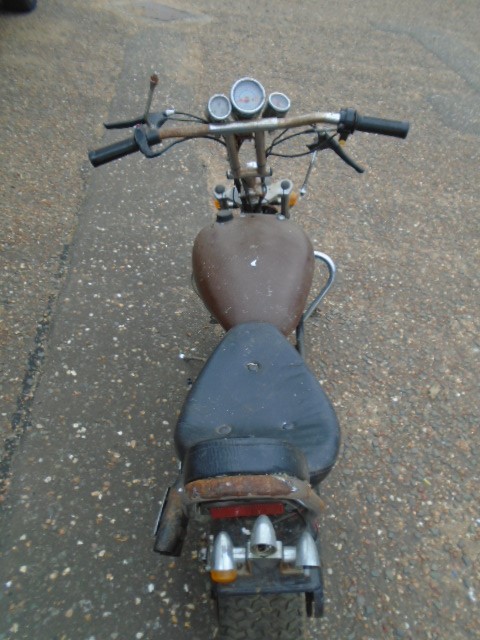 Childs chopper style bike with little engine, haven't had it running, body needs attention - Image 4 of 4