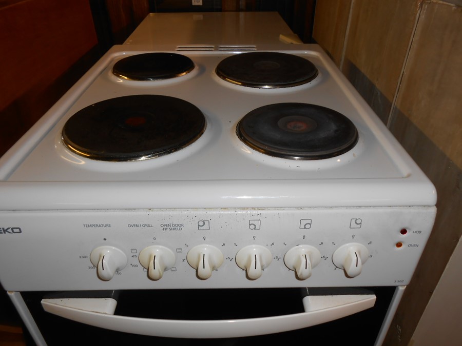 Beko Electric Cooker ( house clearance ) - Image 2 of 2