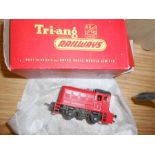 Boxed Hornby 00 gauge Train R 253 Dock Shunter Red Livery