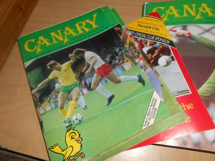 Norwich City Canary Magazine approx 1980 to 1990 ( unchecked if every issue ) - Image 9 of 18