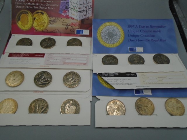 £5 mint coins 7 x 1997 gold wedding and 8 x princes trust