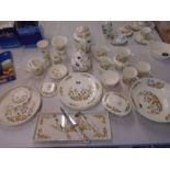 Aynsley 'cottage garden' collection comprising of 1 dinner plate, flan dish (boxed), sandwich
