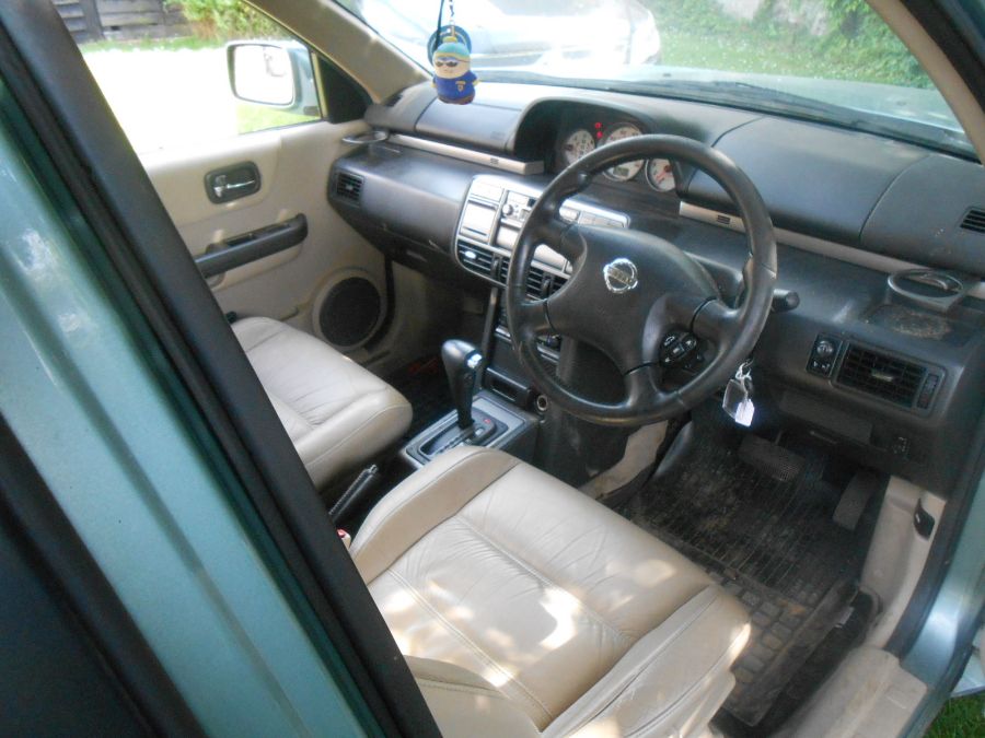 2003 Nissan X-Trial Automatic with V5 and one set of Keys from deceased estate ( viewing by - Image 4 of 13