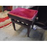 Windable piano stool, a rung missing