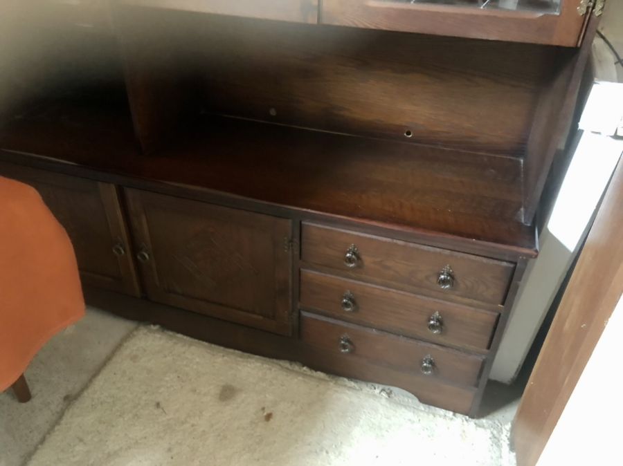 Display cabinet with lead glazed doors and carved design ( 2 pieces) - Image 2 of 5