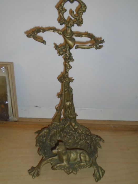 Antique brass hunting scene stick stand (chasse) 22" tall - Image 3 of 3