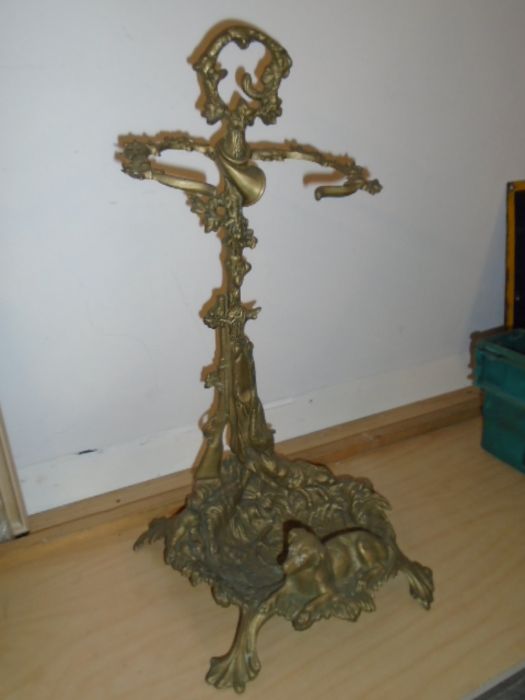 Antique brass hunting scene stick stand (chasse) 22" tall - Image 2 of 3