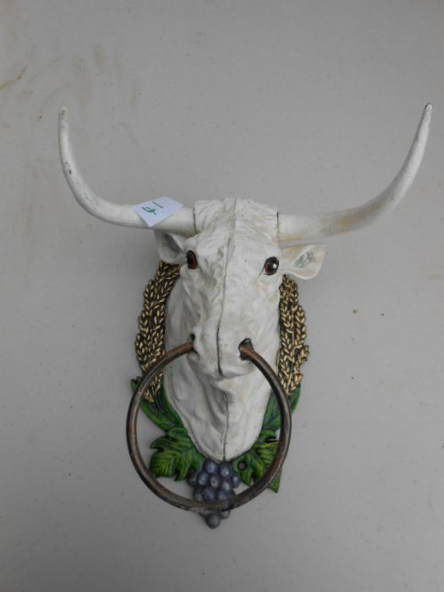 Cow head cast iron - Image 2 of 2