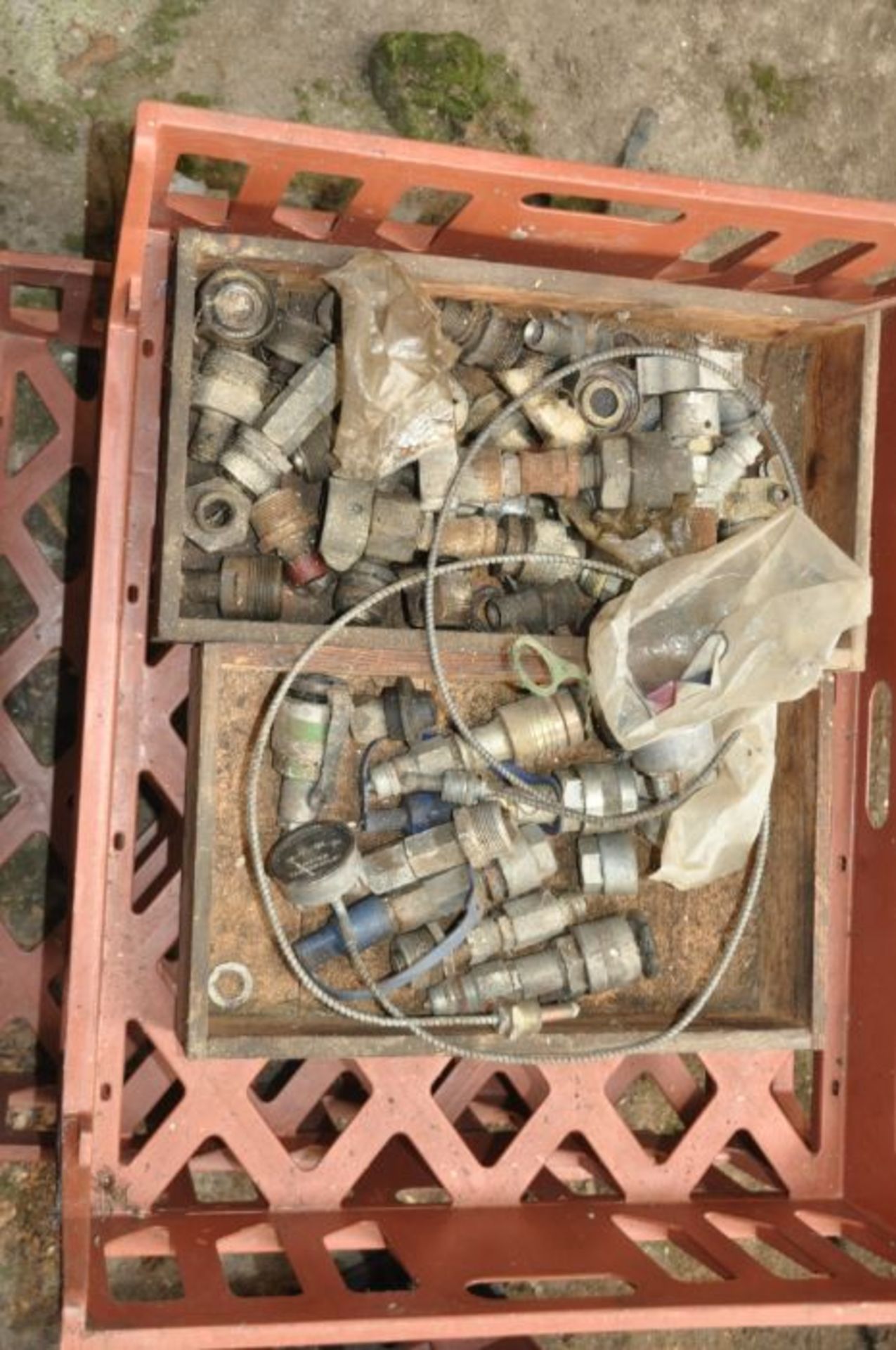 Various hydraulic fittings