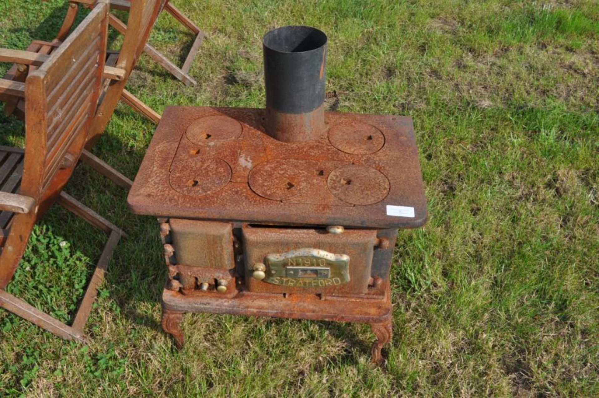 vintage Cast iron cooking stove