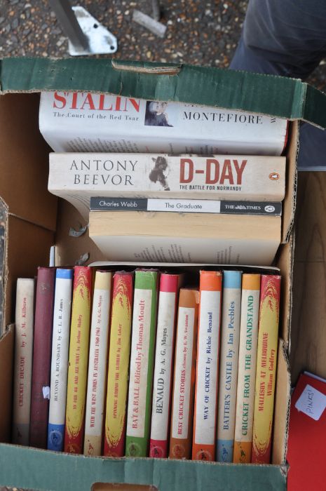 box of books - Image 2 of 2