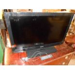 Toshiba 31 inch TV with remote ( house clearance )