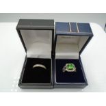 2 Costume jewellery rings in boxes size - K