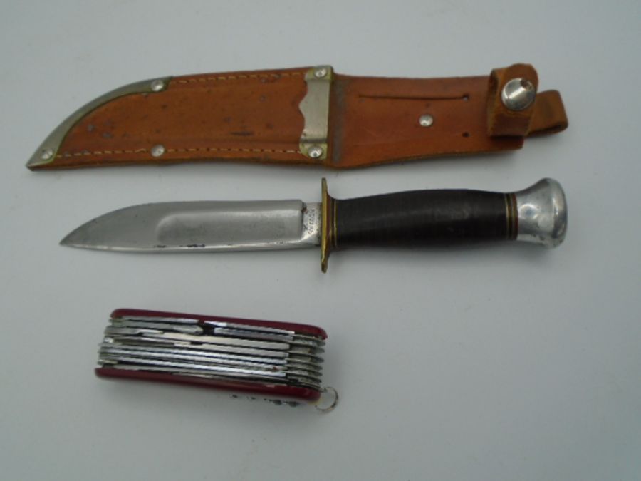 Original swiss style army knife with all components and a Bowie knife with leather case - Image 2 of 2