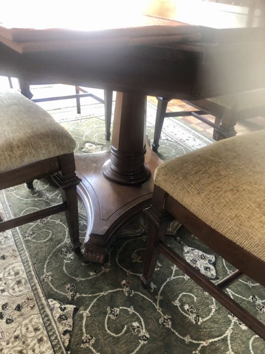 Reproduction extending pedestal dining table and chairs ( buyer to collect from a property in - Image 2 of 2