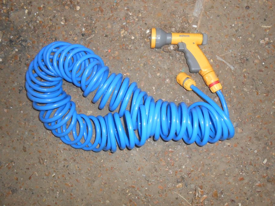 Flexi Hose and Hozelock Sprinkler Gun