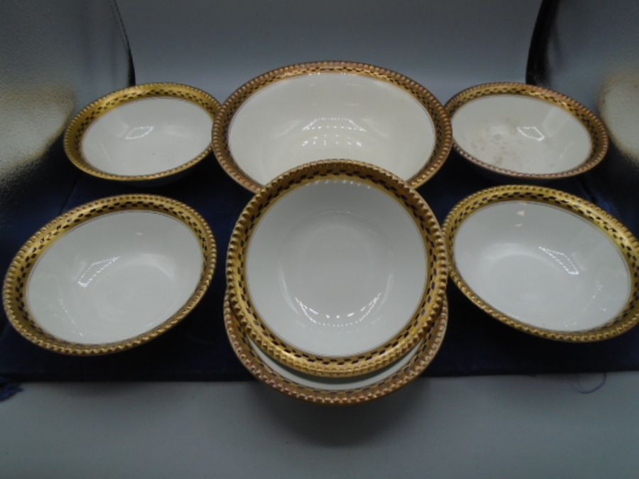 Solian ware pottery desert set