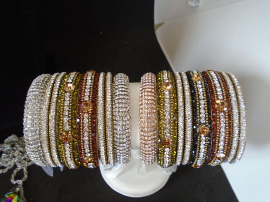 costume jewellery surplus stock from local jewellers, all new and unworn to include bracelets, - Image 2 of 5