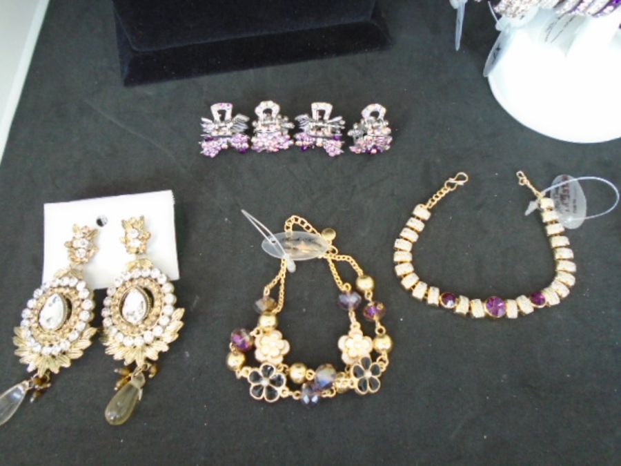 costume jewellery surplus stock from local jewellers, all new and unworn to include bracelets, - Image 8 of 8